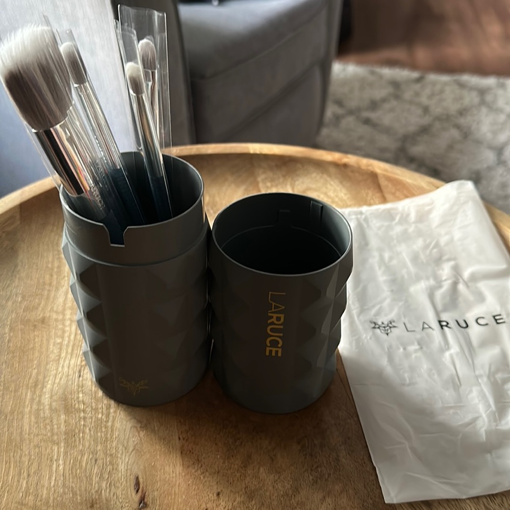 LARUCE 5 piece makeup brush set